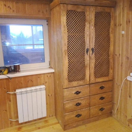 Шкаф под старину