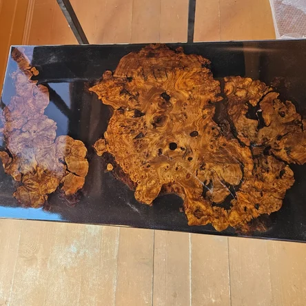 Журнальный столик